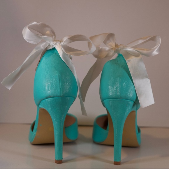 Tiffany Blue Heels - Picture 4 of 11